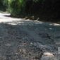 Jalan penghubung Bojonggenteng-Kalapanunggal, Kabupaten Sukabumi rusak. | Istimewa