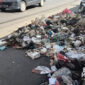 Sampah berserakan di Jalan Raya Suryakencana, Cibadak, Sukabumi. | Foto: Andika Putra