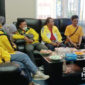 Atlet Kempo bersama Ketua KONI Kabupaten Sukabumi. l Eka Lesmana