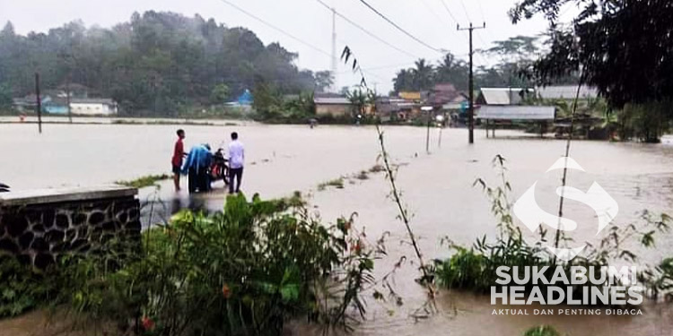 Banjir menggenangi area persawahan dan pertanian milik warga - Eka Lesmana