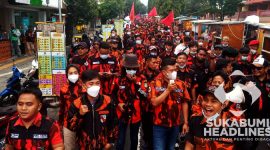 Massa aksi PP di Gedung DPRD Kota Sukabumi. l Eka Lesmana