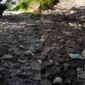 Petani di Cikakak Sukabumi keluhkan Jalan Kabupaten rusak parah. l sukabumiheadline.com