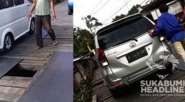 Minibus terperosok lubang jembatan Cicuwol. l Ani Nurul