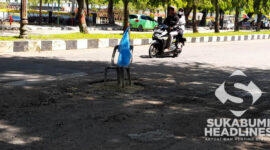 Kursi ditengah jalan Jenderal Ahmad Yani, Palabuhabratu. l Dok. sukabumiheadlines.com
