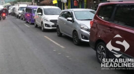 Macet akibat lakalantas di Parungkuda. l Fery Heryadi