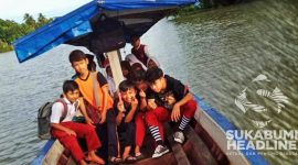 Latif Maulana dan murid SDN Ciloma. I Dok. Pribadi