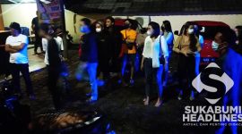 Suasana saat jajaran Satnarkoba polres Sukabumi lakukan operasi Cipta kondisi di Wilayah Palabuhanratu, Kabupaten Sukabumi. 
