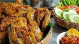 Goreng ayam tulang lunak. l Istimewa