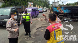 Perbaikan Jalan Nasional rusak di Kampung Legos. l Istimewa