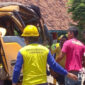 Truk dievakuasi warga. l Istimewa

