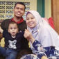 Ana Mulyana bersama keluarga. l Dok. Pribadi