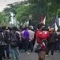 Aksi mahasiswa menolak perpanjangan masa jabatan presiden. l Istimewa