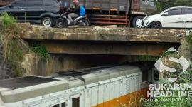 Kondisi Jembatan Serong Parungkuda. l Facebook: Rizza S