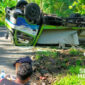 Truk bahan bangunan kecelakaan. l Istimewa
