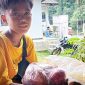 Revan Maulana, penjual ubi keliling. l Fery Heryadi