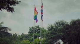 Bendera LGBT+ di Kedubes Inggris. l Istimewa