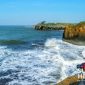 Pantai dan tebing Cicaladi. l Muhammad Ghalib Marasabessy