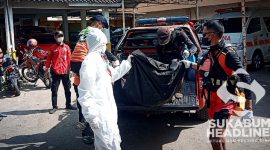 Proses evakuasi jenazah Dandi Taufik. l Istimewa