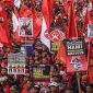 Buruh peringati May Day di gedung DPR. l Istimewa