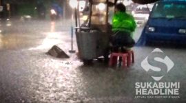 Genangan air di depan PSM Cicurug. l Istimewa