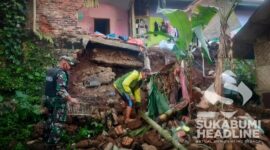 Dinding rumah Nani tergerus longsor. l Istimewa