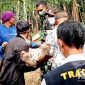 Pria gantung diri di Cikidang Sukabumi. l Istimewa