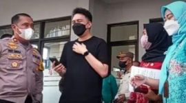 Polisi mendatangi pemilik RM Padang berbahan daging babi. l Istimewa