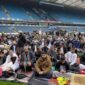 Shalat Ied di Stadion Ewood Park. l Istimewa 