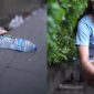 Cinta Laura membersihkan sampah di ajang Citayam Fashion Week. l @claurakiehel
