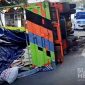 Truk terguling di Nagrak. l Istimewa