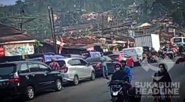 Kemacetan lalu lintas di Cibadak. l Istimewa
