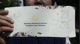 Bantuan Jokowi amplop kosong. l Istimewa 