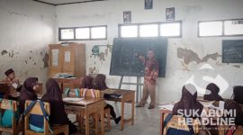 Hadmudin, guru honorer di Cidolog. l Istimewa 