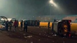 Rusuh suporter Aremania di Stadion Kanjuruhan, Malang - Istimewa