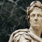 Raja Augustus Caesar. l Istimewa