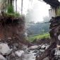Pondasi Jembatan Leuwidingding nyaris ambruk. l Istimewa