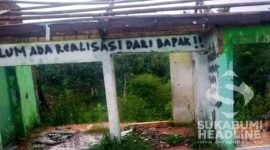Bangunan korban longsor di Parakansalak. l Istimewa