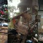 Rumah ambruk di Lembursitu, Kota Sukabumi. l Tia Santali