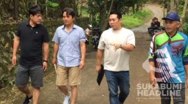 Pengusaha asal Korea Selatan mengunjungi kebun vanili di Kalapanunggal. l Aden Saepul Hamdi