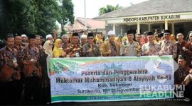 Warga Muhammadiyah asal Kabupaten Sukabumi sebelum berangkat ke Solo. l Istimewa