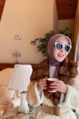 Masa kecil, kontroversi hingga gelar akademik Syahrini: Dari Sukabumi ke Festival Film Cannes 2025