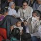 Elizabeth Thohir bersama korban gempa bumi di Kabupaten Cianjur. l Istimewa