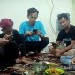Jimi Lesmana (kedua dari kanan). l Feryawi Heryadi