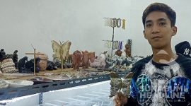 Owner Crystals Shop, Galih Gunawan meraup dolar dari gang sempit. l Feryawi Heryadi