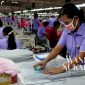 Buruh pabrik wanita di Sukabumi. l Istimewa