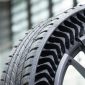 Ban tanpa angin Michelin Uptis. l Michelin