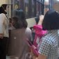 10 wanita muda asal Sukabumi melaporkan kasus penipuan investasi bodong ke polisi. l sukabumiheadline.com
