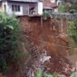 Rumah terancam longsor di Cibadak, Sukabumi. l Istimewa