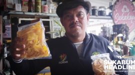 Nanang Surahman, pedangan keliling keripik. l Feryawi Heryadi