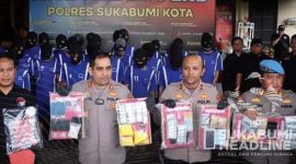 Kapolres Sukabumi Kota, AKBP SY. Zainal Abidin memperlihatkan sejumlah barang bukti hasil pengungkapan kasus penyalahgunaan narkoba. l Istimewa